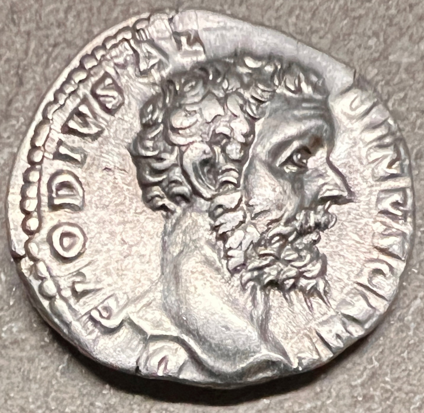 Monedă Denarius, Clodius, tip Providentia, 195-197 e.n., argint (clasata Fond) - Artiss