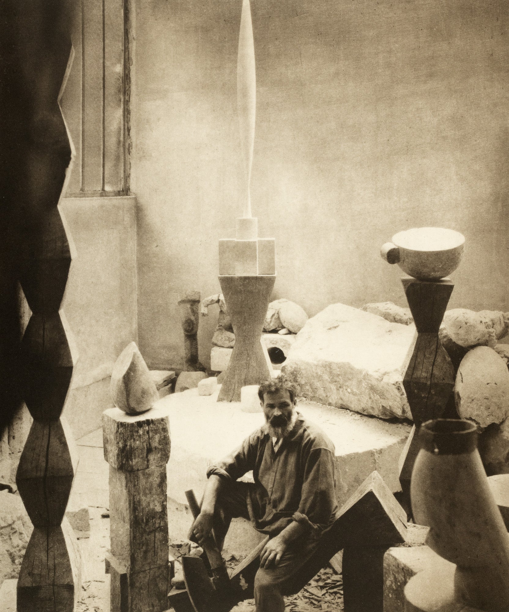 Edward Jean Steichen - Brâncuși în atelier - Artiss