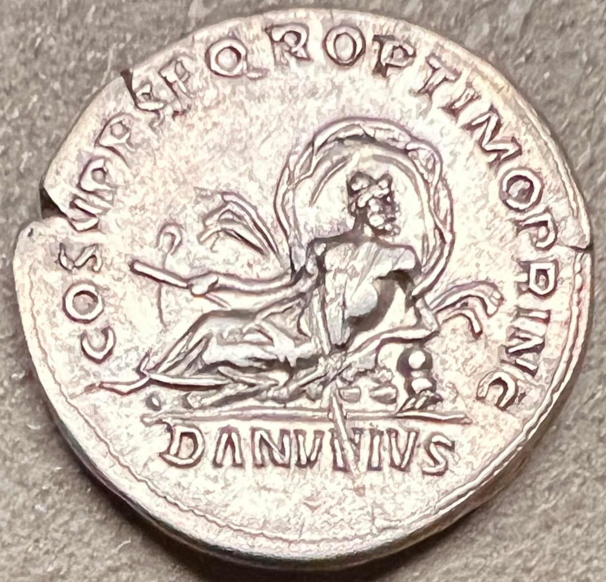 Monedă Denarius, Traian, tip Danubius (Dunărea personificată), 107-108 e.n., argint (clasată Fond)